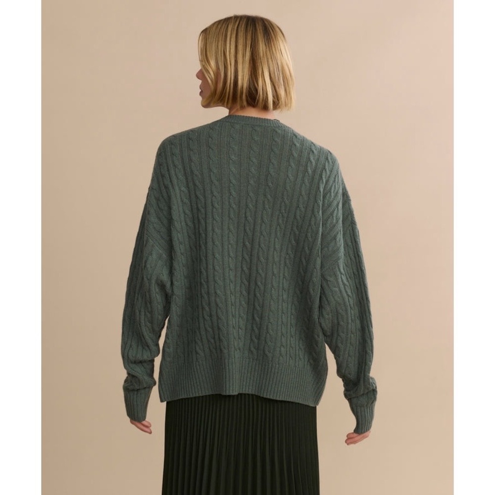 JENNI KAYNE Nell V-Neck Cable Knit Sweater in Pine XS - Picture 4 of 14